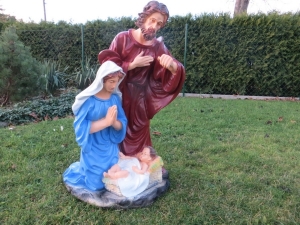 Weihnachtskrippe mit Christkind, Maria und Josef, klein, 79 cm hoch, Krippenfiguren für draussen